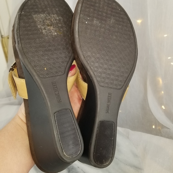 Nine West Levehim wedge thong sandal - Picture 9 of 9